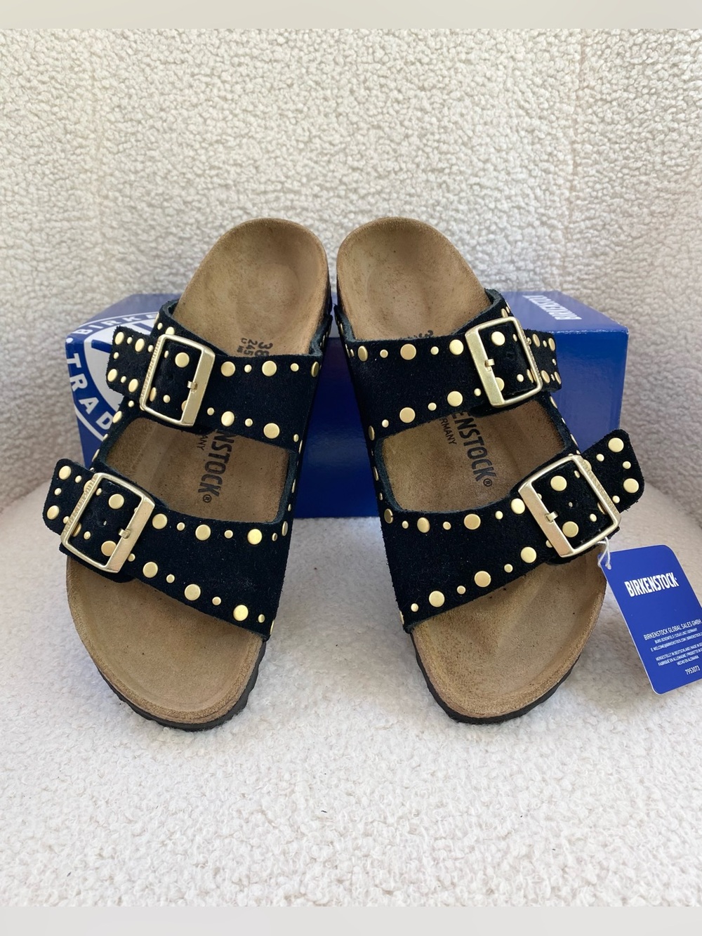 NWT-Birkenstock Arizona Rivets Sandals (Size 38/US Women Size 7, Narrow)